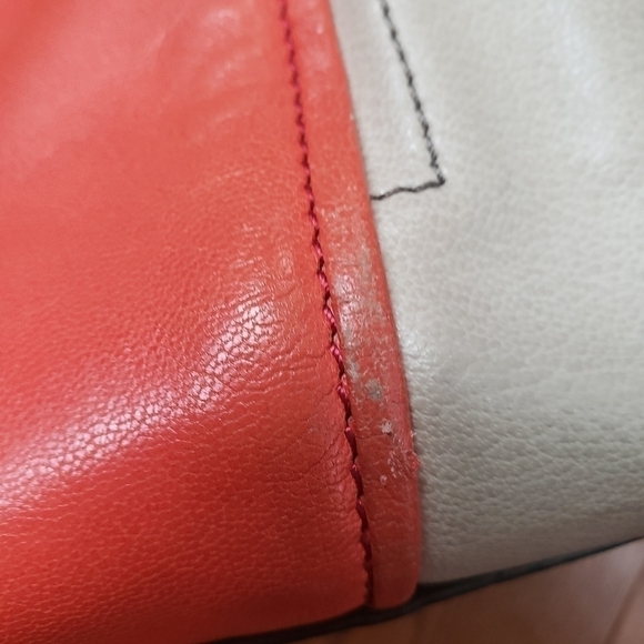 DIANE Von Furstenberg leather handbag. - Picture 13 of 15